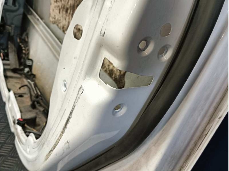 Recambio de puerta delantera derecha para ford fiesta (ccn) referencia OEM IAM   