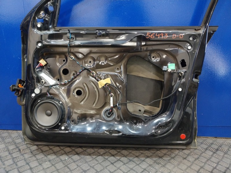 Recambio de puerta delantera derecha para skoda rapid 1.6 tdi dpf referencia OEM IAM   
