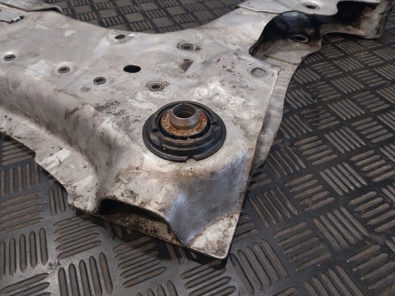 Recambio de puente delantero para renault scenic iii 1.2 16v referencia OEM IAM   