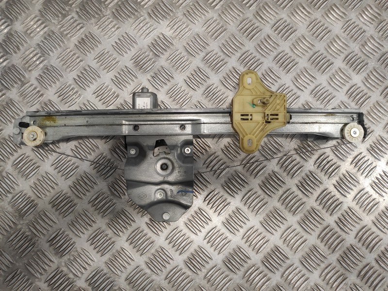 Recambio de elevalunas delantero izquierdo para renault clio iv referencia OEM IAM 128001072E  9030294E