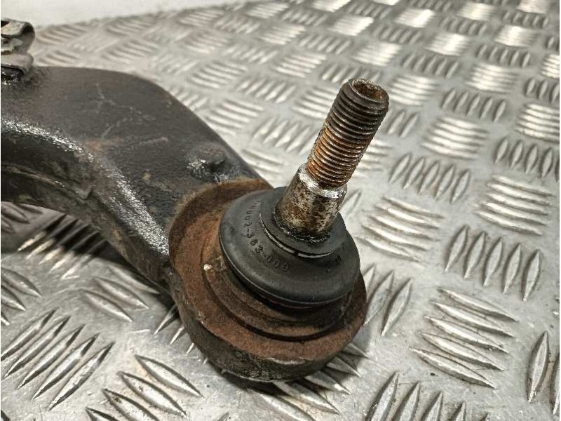 Recambio de brazo suspension inferior delantero izquierdo para nissan interstar mod. 04 (x70) referencia OEM IAM   