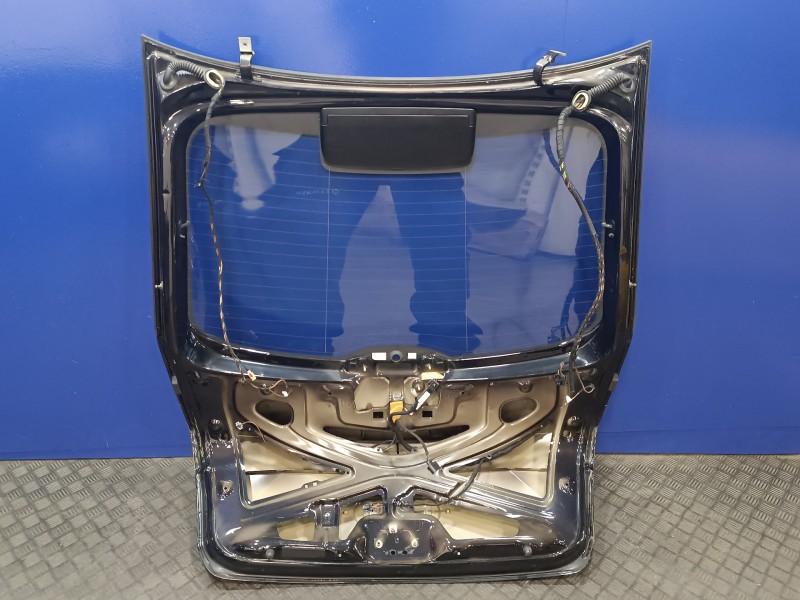 Recambio de porton trasero para skoda rapid 1.6 tdi dpf referencia OEM IAM   