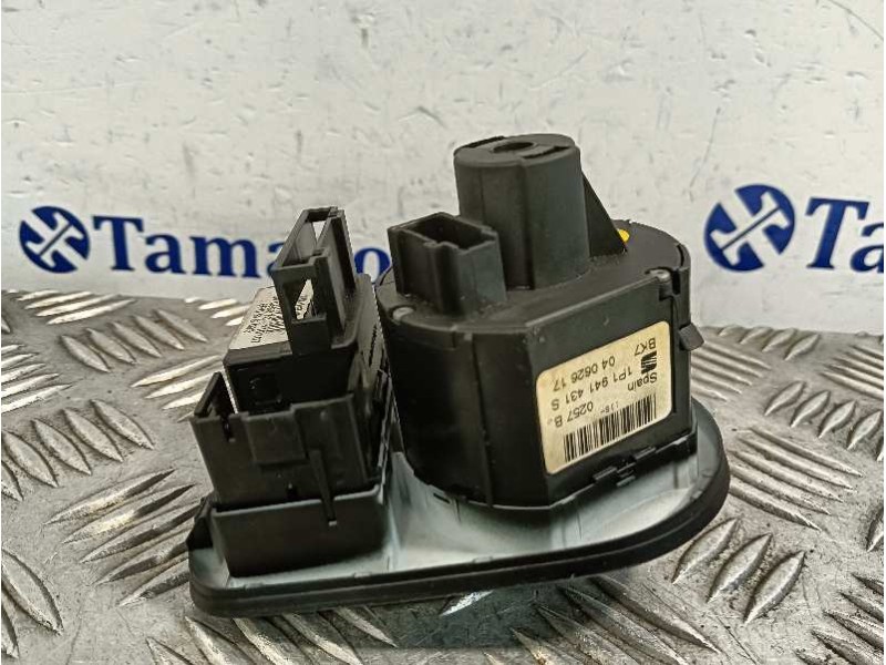 Recambio de mando luces para seat leon (1p1) fr hatchback referencia OEM IAM 1P1941431S 5P0919093 040626