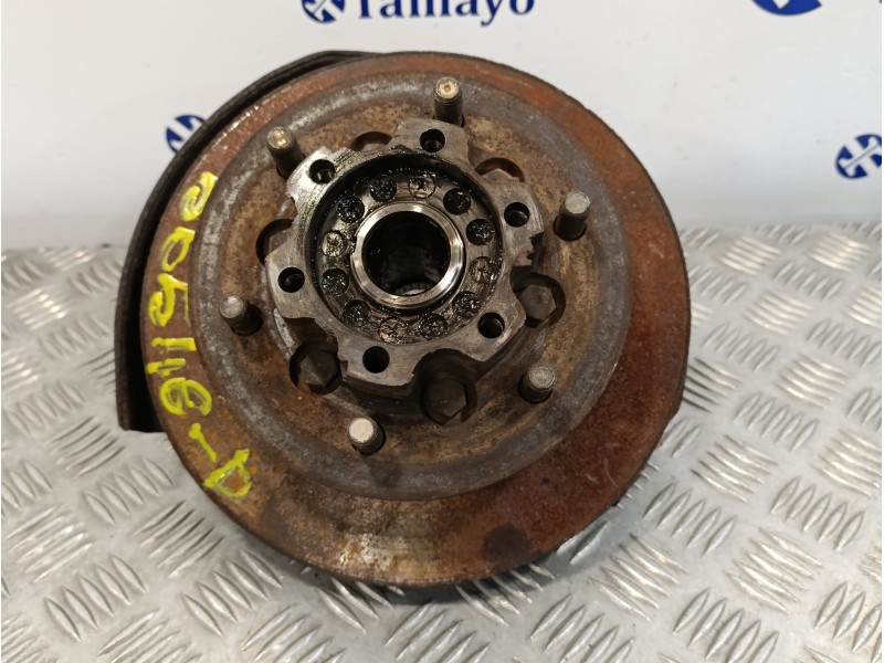 Recambio de mangueta delantera derecha para mitsubishi montero (l040) 2.5 turbodiesel referencia OEM IAM   