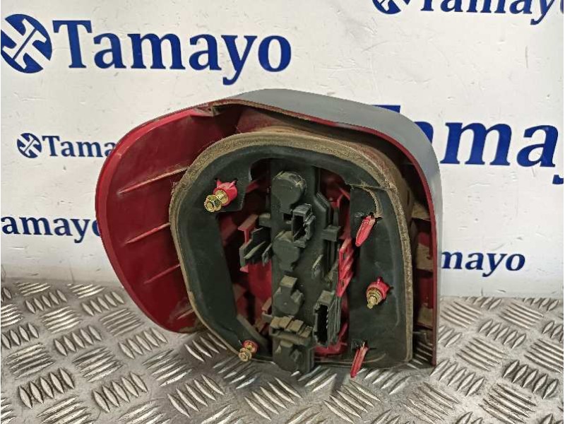 Recambio de piloto trasero derecho para volkswagen polo berlina (6n2) referencia OEM IAM 6N0945096H  6N0945257B