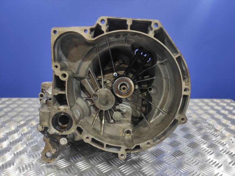 Recambio de caja cambios para ford fiesta (cbk) 1.4 tdci cat referencia OEM IAM 2N1R7002ED  