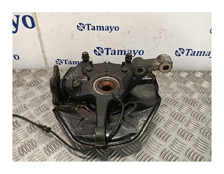 Recambio de mangueta delantera derecha para mercedes-benz clase a (w169) 1.7 cat referencia OEM IAM A1693300620  A1693300820