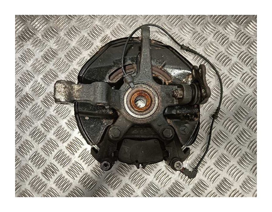 Recambio de mangueta delantera derecha para mercedes-benz clase a (w169) 1.7 cat referencia OEM IAM A1693300620  A1693300820
