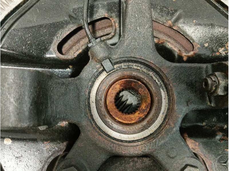 Recambio de mangueta delantera derecha para mercedes-benz clase a (w169) 1.7 cat referencia OEM IAM A1693300620  A1693300820