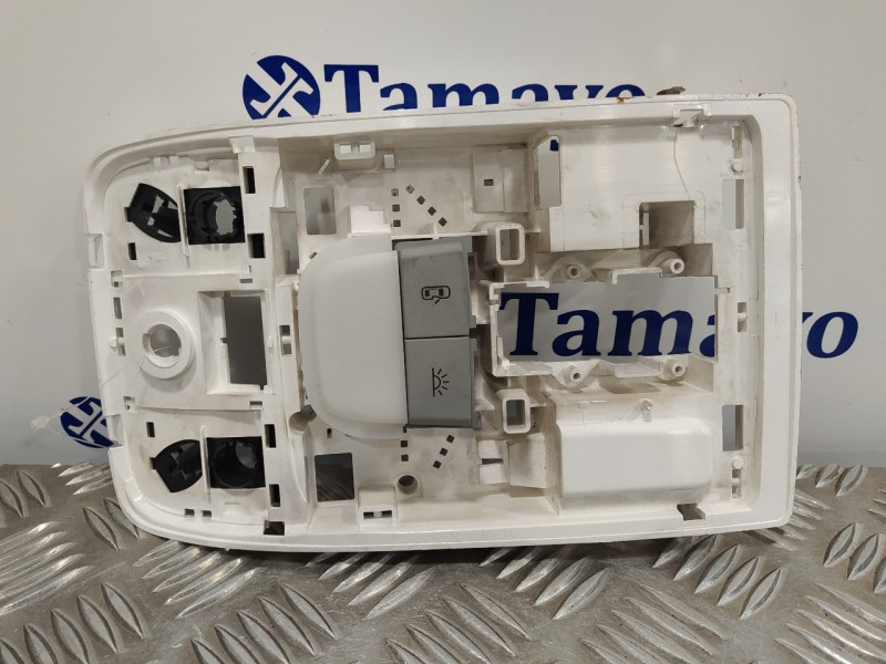 Recambio de luz interior para audi a1 (8x) 1.2 16v tfsi referencia OEM IAM 8X0947135AD  M130ADBC5