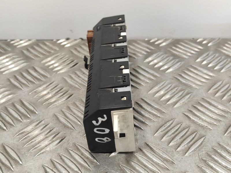 Recambio de pantalla multifuncion para peugeot 308 1.6 16v hdi fap referencia OEM IAM 9666631380  