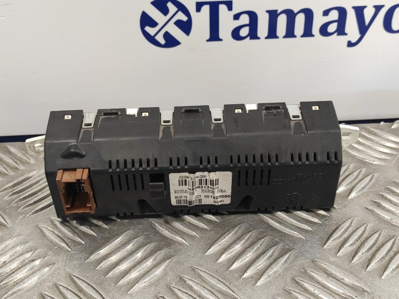 Recambio de pantalla multifuncion para peugeot 308 1.6 16v hdi fap referencia OEM IAM 9666631380  