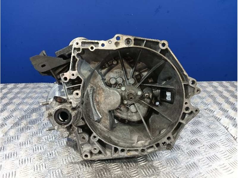 Recambio de caja cambios para peugeot partner kombi referencia OEM IAM 20DP33  
