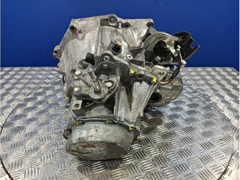 Recambio de caja cambios para peugeot partner kombi referencia OEM IAM 20DP33  