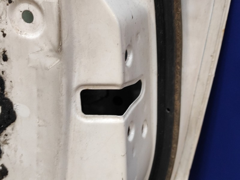 Recambio de puerta delantera derecha para toyota rav 4 funcruiser (a1) referencia OEM IAM   