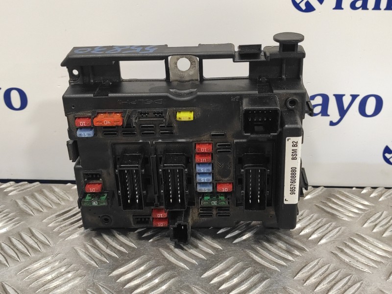 Recambio de caja reles / fusibles para peugeot partner (s2) 1.6 16v hdi cat referencia OEM IAM 9657608880  BSMB2