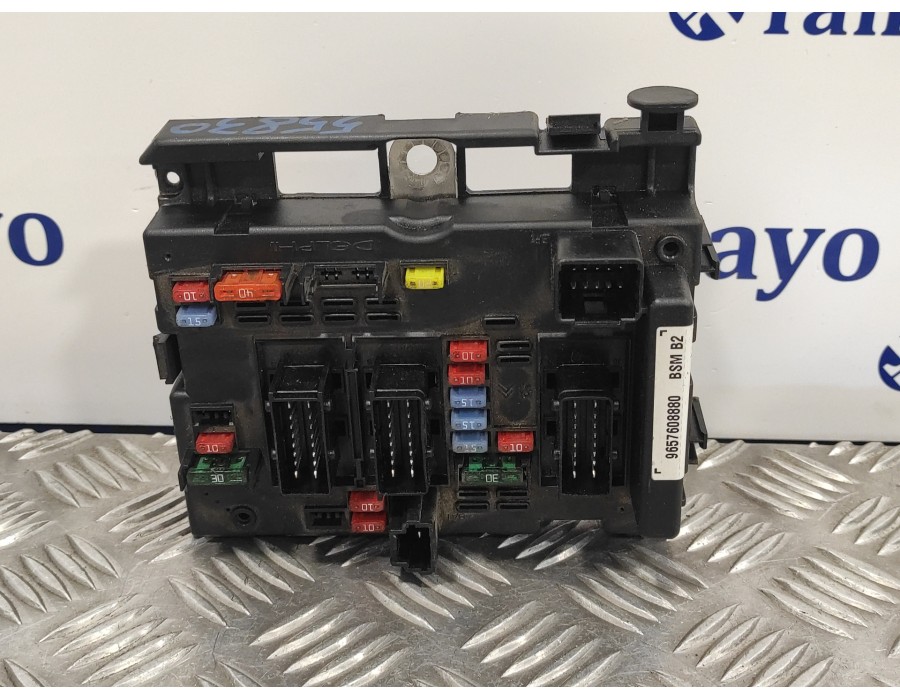 Recambio de caja reles / fusibles para peugeot partner (s2) 1.6 16v hdi cat referencia OEM IAM 9657608880  BSMB2