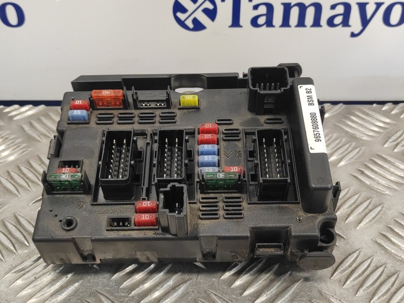 Recambio de caja reles / fusibles para peugeot partner (s2) 1.6 16v hdi cat referencia OEM IAM 9657608880  BSMB2