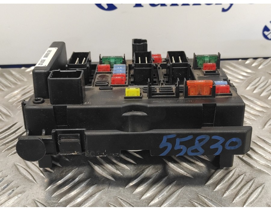 Recambio de caja reles / fusibles para peugeot partner (s2) 1.6 16v hdi cat referencia OEM IAM 9657608880  BSMB2