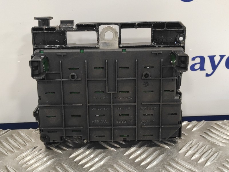 Recambio de caja reles / fusibles para peugeot partner (s2) 1.6 16v hdi cat referencia OEM IAM 9657608880  BSMB2