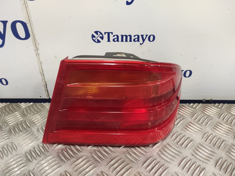 Recambio de piloto trasero derecho para mercedes-benz clase e (w210) berlina referencia OEM IAM A2108204464  