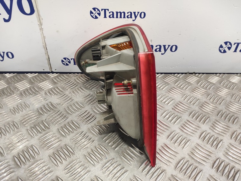 Recambio de piloto trasero derecho para mercedes-benz clase e (w210) berlina referencia OEM IAM A2108204464  