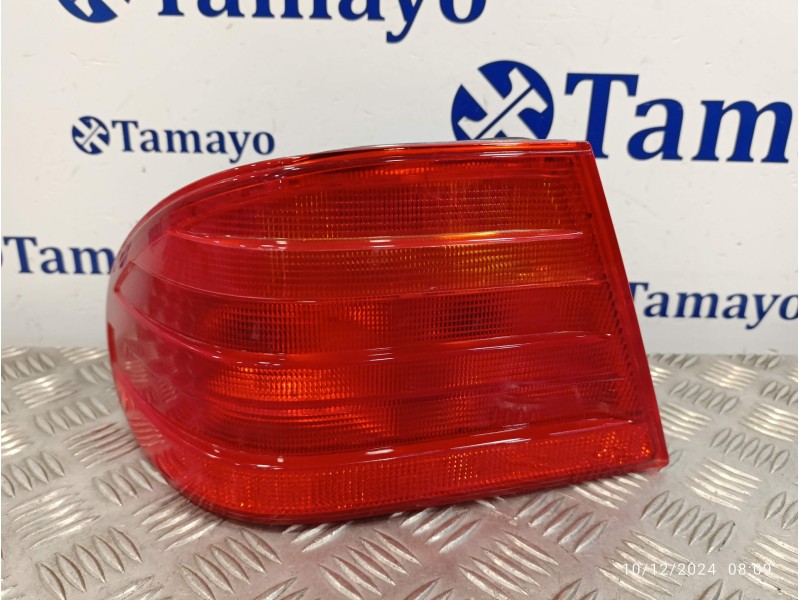 Recambio de piloto trasero izquierdo para mercedes-benz clase e (w210) berlina referencia OEM IAM A2108204364  