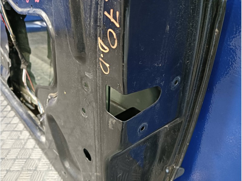 Recambio de puerta delantera derecha para bmw serie 3 compacto (e36) 1.6 cat referencia OEM IAM   