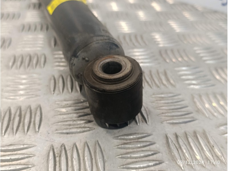 Recambio de amortiguador trasero para opel movano b kasten/combi referencia OEM IAM 562101568R  