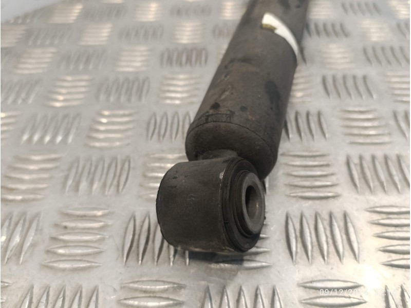 Recambio de amortiguador trasero para opel movano b kasten/combi referencia OEM IAM 562101568R  