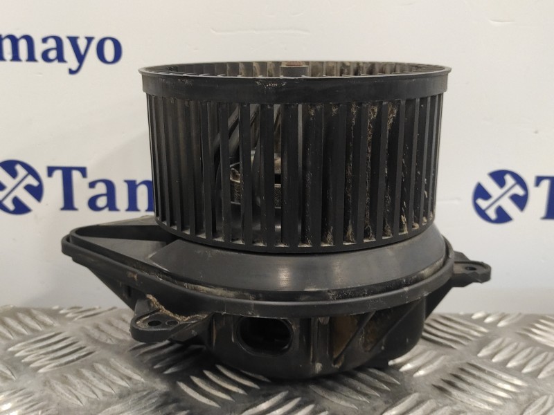 Recambio de motor calefaccion para renault trafic caja cerrada (ab 4.01) 1.9 diesel referencia OEM IAM   