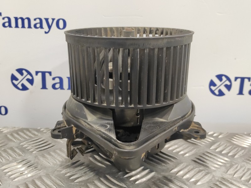 Recambio de motor calefaccion para renault trafic caja cerrada (ab 4.01) 1.9 diesel referencia OEM IAM   