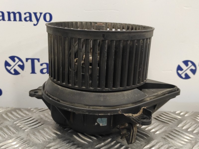 Recambio de motor calefaccion para renault trafic caja cerrada (ab 4.01) 1.9 diesel referencia OEM IAM   