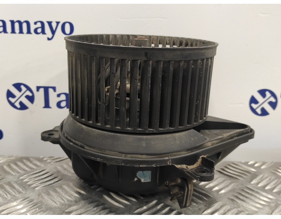Recambio de motor calefaccion para renault trafic caja cerrada (ab 4.01) 1.9 diesel referencia OEM IAM   