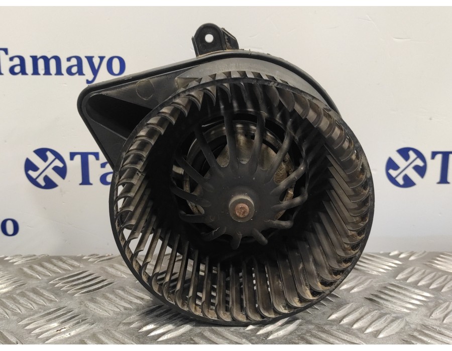 Recambio de motor calefaccion para renault trafic caja cerrada (ab 4.01) 1.9 diesel referencia OEM IAM   