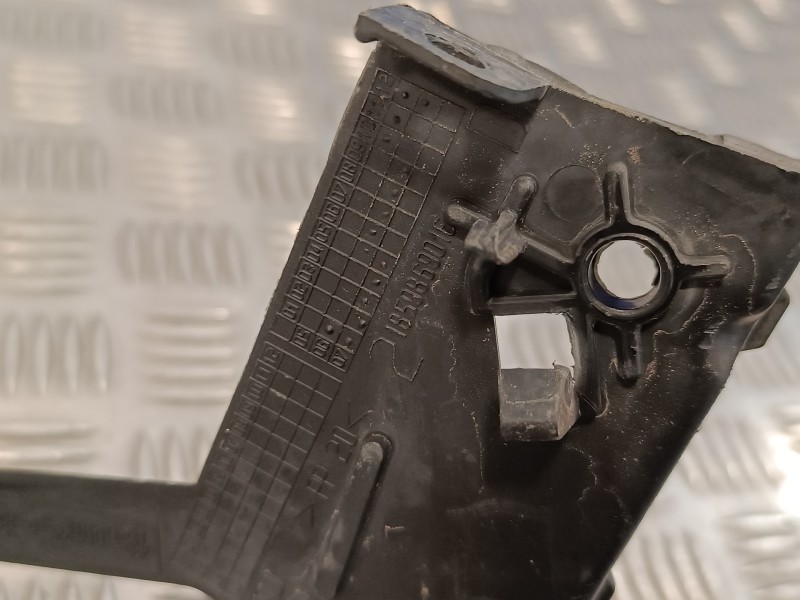 Recambio de soporte para peugeot 207 cc 1.6 16v referencia OEM IAM 9649679180  