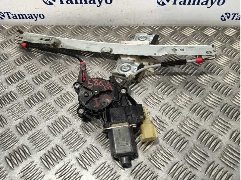 Recambio de elevalunas delantero izquierdo para ford fiesta (ccn) referencia OEM IAM 8A6114A389B C7Y2A 0130822618