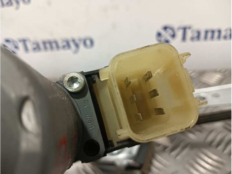 Recambio de elevalunas delantero izquierdo para ford fiesta (ccn) referencia OEM IAM 8A6114A389B C7Y2A 0130822618