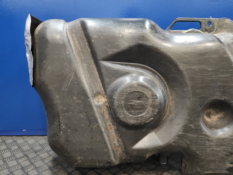 Recambio de deposito combustible para opel movano 2.8 dti referencia OEM IAM 7700311104  7700310320