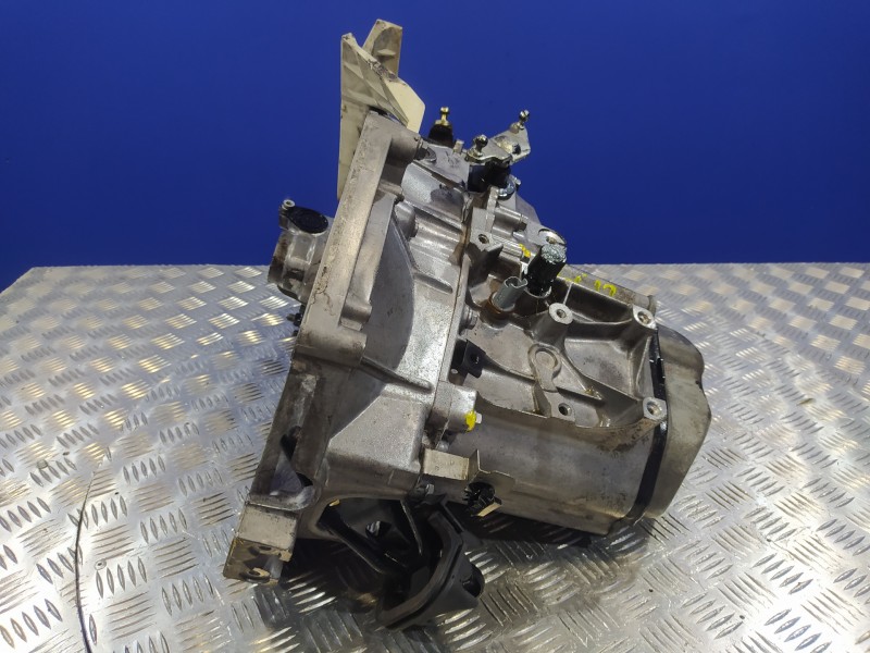 Recambio de caja cambios para peugeot 207 1.4 16v cat (kfu / et3j4) referencia OEM IAM 20CQ25  