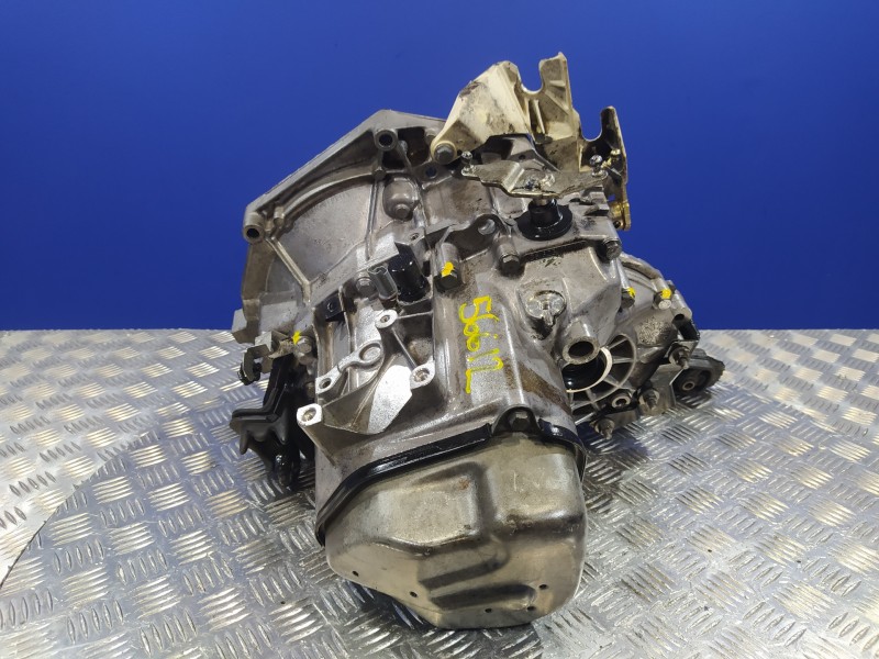 Recambio de caja cambios para peugeot 207 1.4 16v cat (kfu / et3j4) referencia OEM IAM 20CQ25  