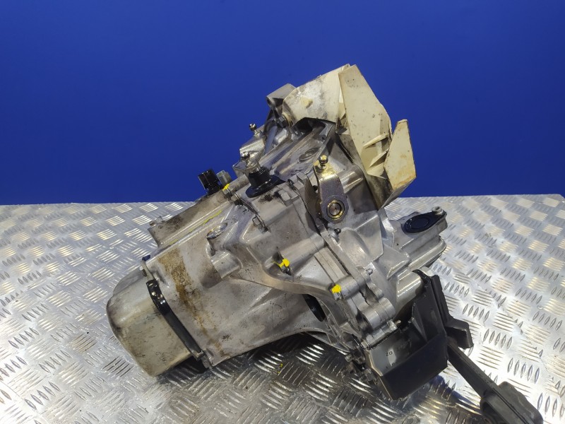 Recambio de caja cambios para peugeot 207 1.4 16v cat (kfu / et3j4) referencia OEM IAM 20CQ25  
