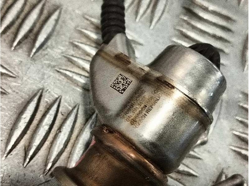 Recambio de inyector para volkswagen passat lim. (3g2) referencia OEM IAM 0444025042  04L131113P