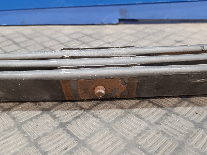 Recambio de ballesta trasera para nissan cabstar 09.06 2.5 diesel referencia OEM IAM 55020MB90A  