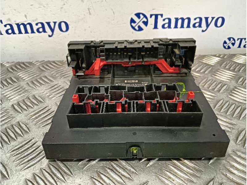 Recambio de centralita bsi para seat leon (1p1) 2.0 tdi referencia OEM IAM 300937049  H52S2002