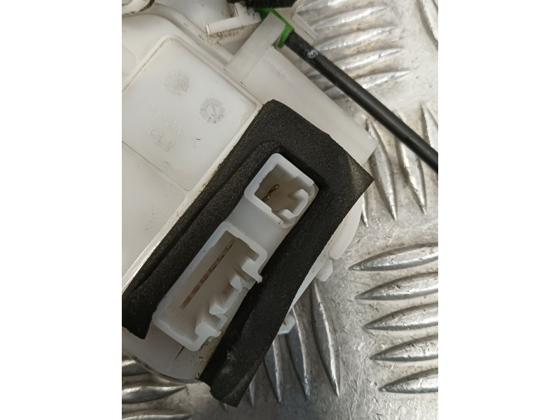 Recambio de cerradura puerta trasera izquierda para subaru impreza g12 2.0 diesel cat referencia OEM IAM   