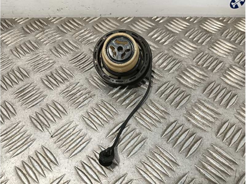 Recambio de tapon combustible para citroën berlingo referencia OEM IAM   