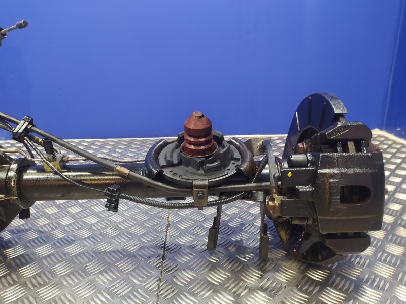 Recambio de puente trasero para chrysler jeep gr.cherokee (wj/wg) 3.1 td laredo referencia OEM IAM 52111203AA  