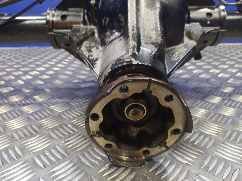 Recambio de puente trasero para chrysler jeep gr.cherokee (wj/wg) 3.1 td laredo referencia OEM IAM 52111203AA  