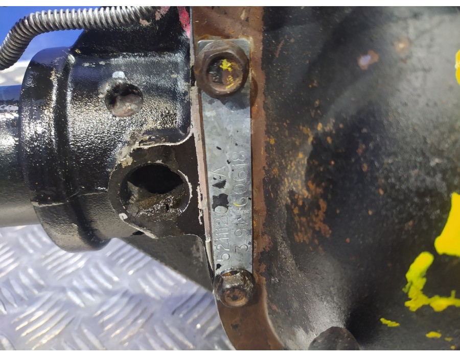 Recambio de puente trasero para chrysler jeep gr.cherokee (wj/wg) 3.1 td laredo referencia OEM IAM 52111203AA  